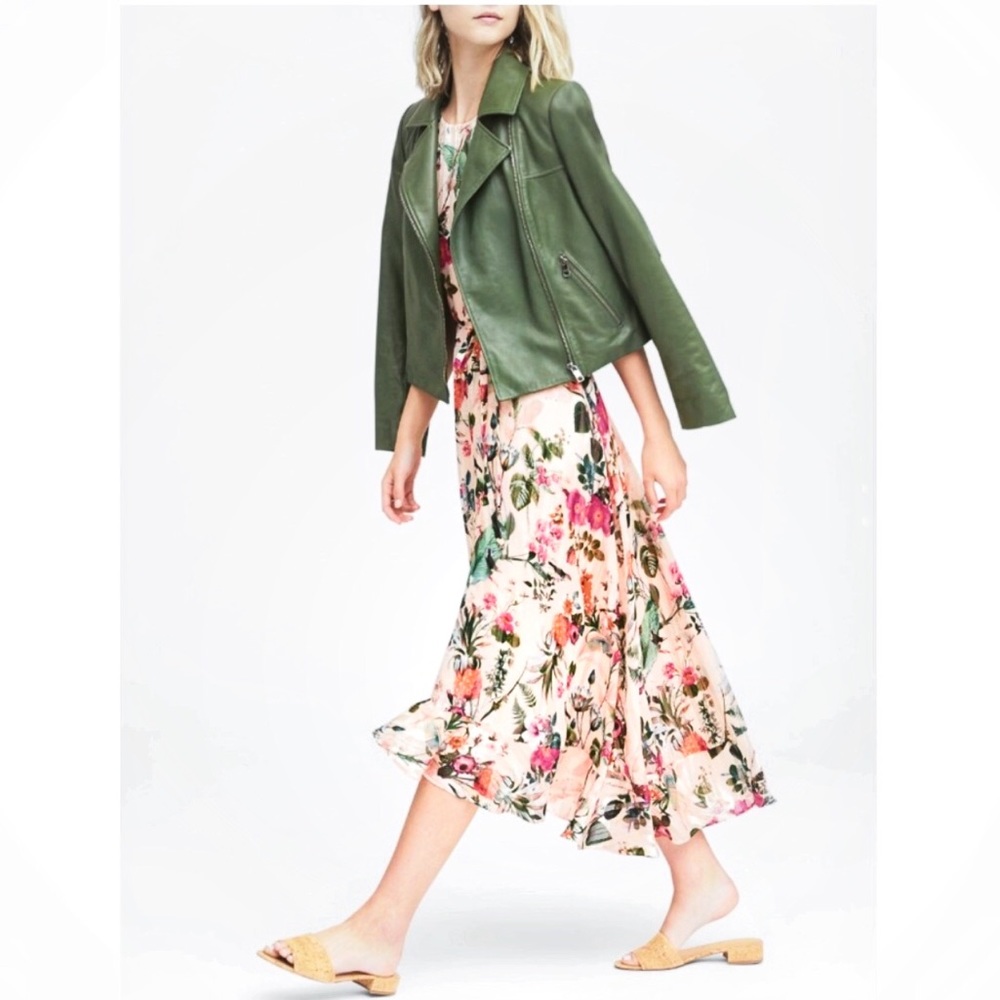 NWOT Banana Republic Botanical Fit & Flare Dress